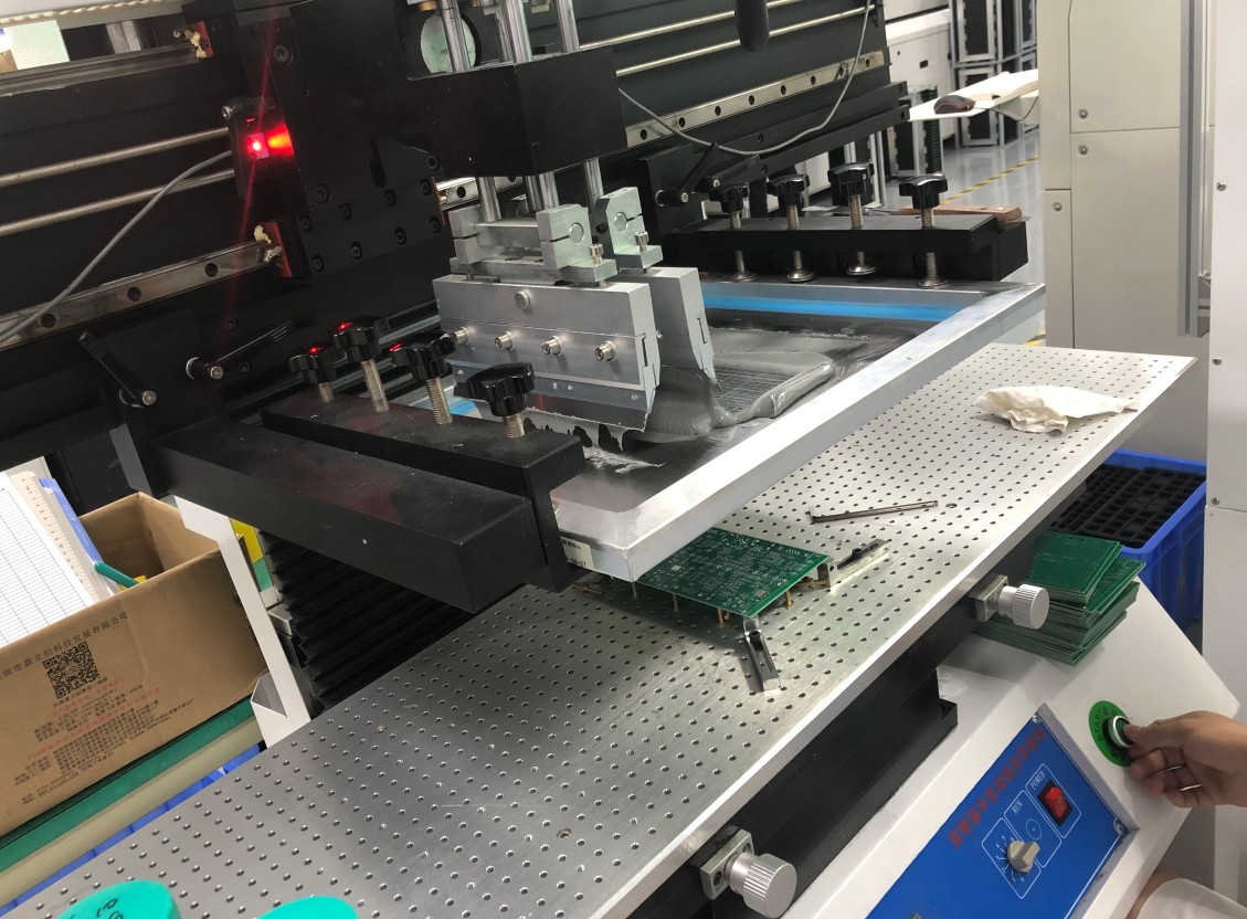 SMT�������ϵļӹ���������