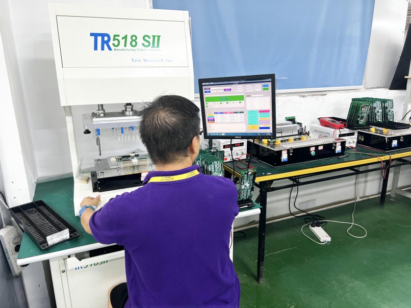 ������Ƭ�ӹ�����ICT����